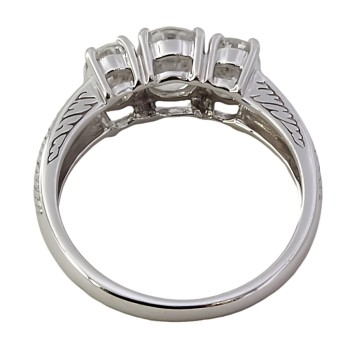 9ct white gold white topaz 3 stone Ring size N